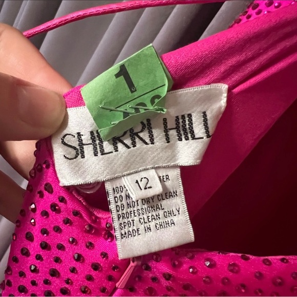 SHERRI HILL DRESS : FITS SIZES 10-14 - Picture 8 of 12